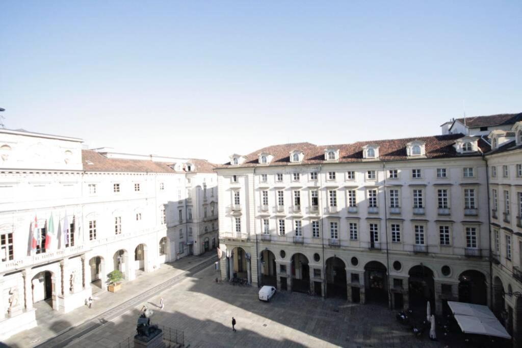 Charmant Maison In Centro Turin Exterior photo